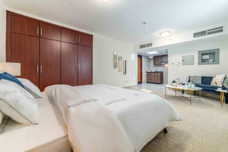 Studio Apartments in Conqueror Tower