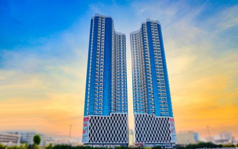 OASIS Tower 1 & 2 Apartments